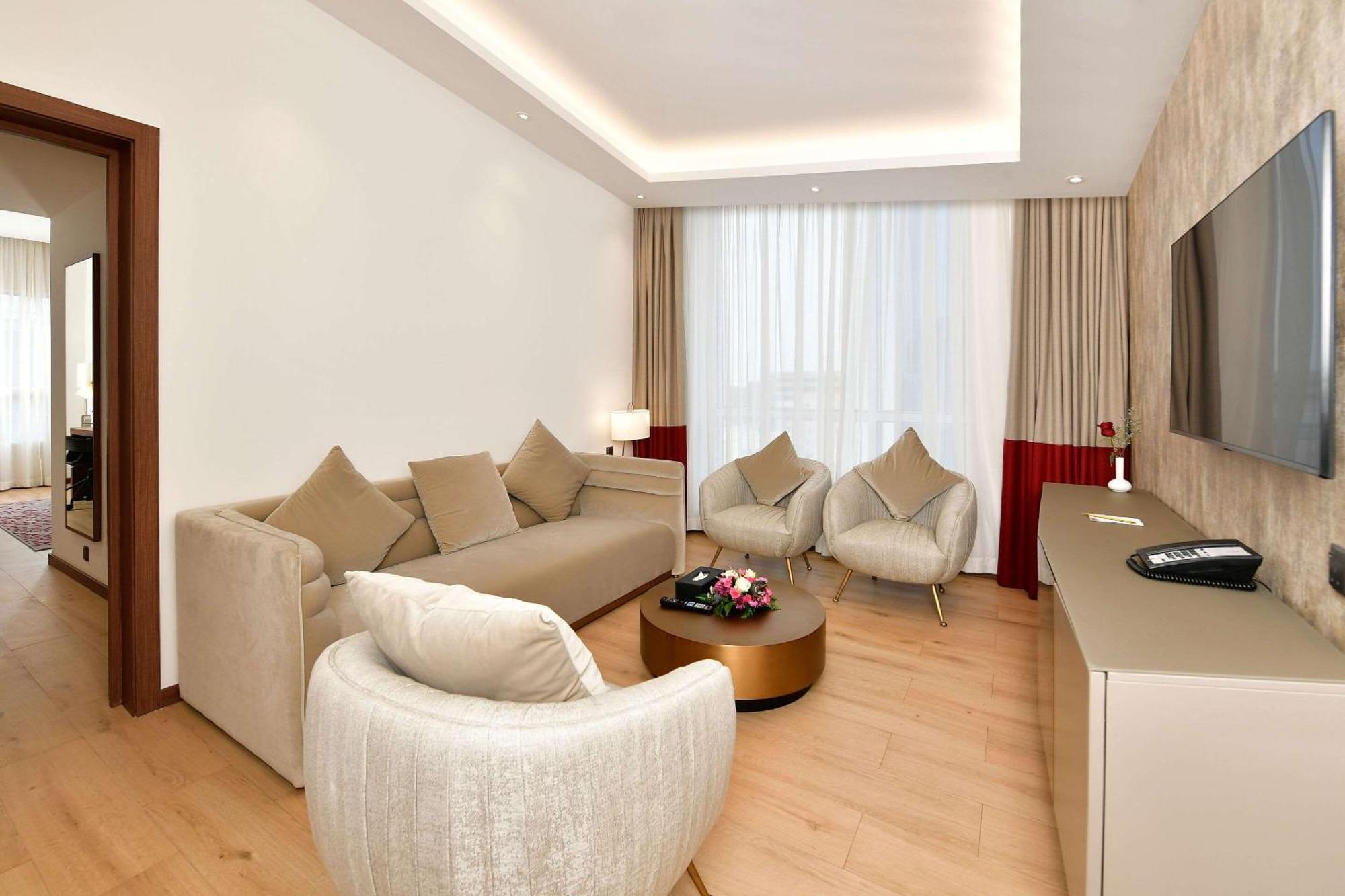 Comfort Hotel Riyadh Olaya Extérieur photo