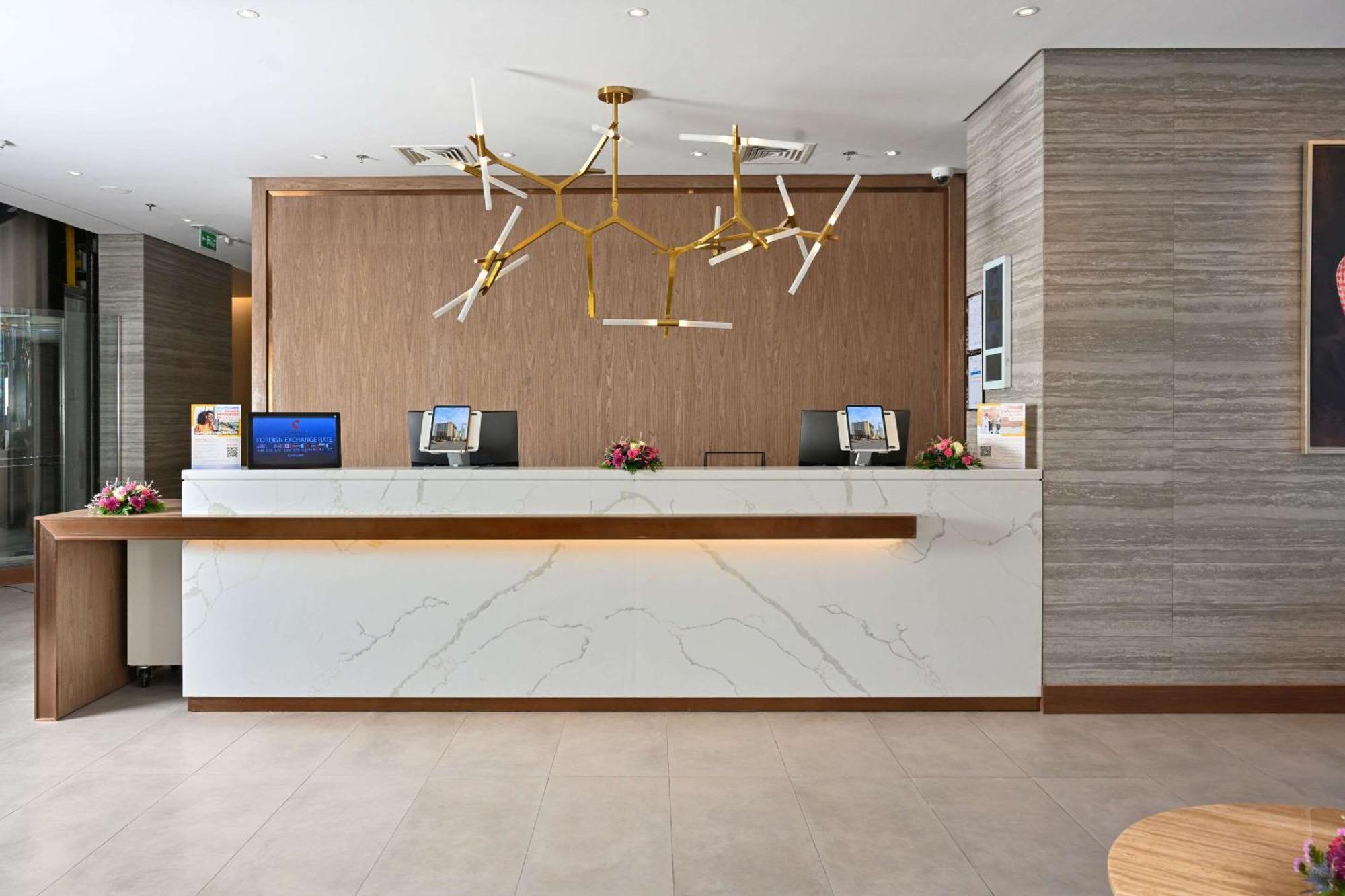 Comfort Hotel Riyadh Olaya Extérieur photo